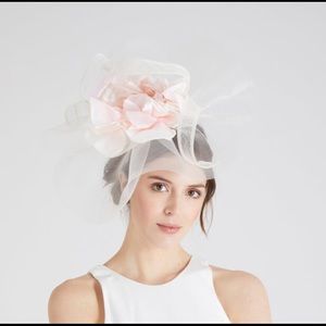 Gorgeous light pink fascinator headband